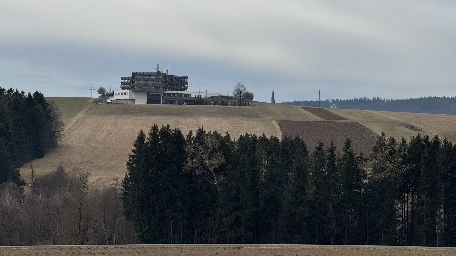 20250323_083532652_iOS